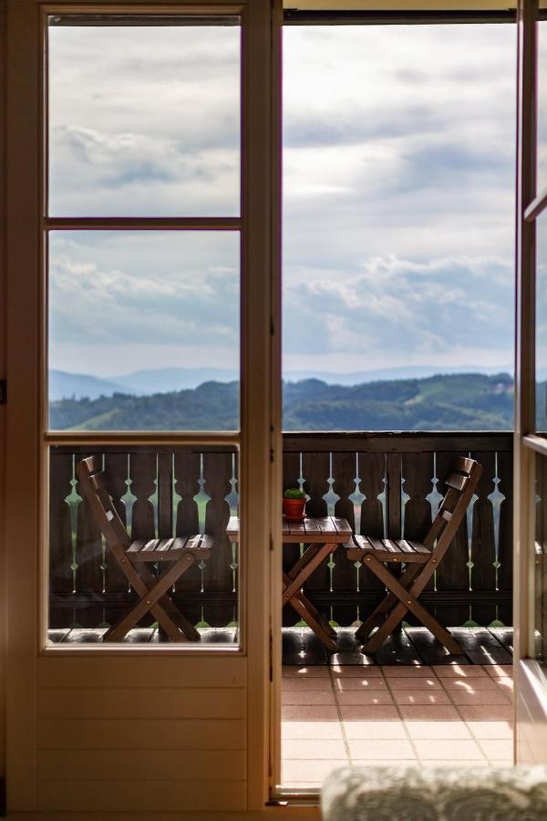Jaglhof Hotel Gamlitz Buitenkant foto